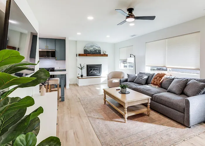 Near Nau & Dtwn! Kid-Friendly Flagstaff Retreat