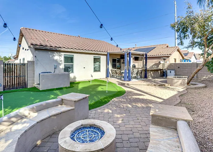 Snowbird Retreat W/ Putting Green In Phoenix Area!