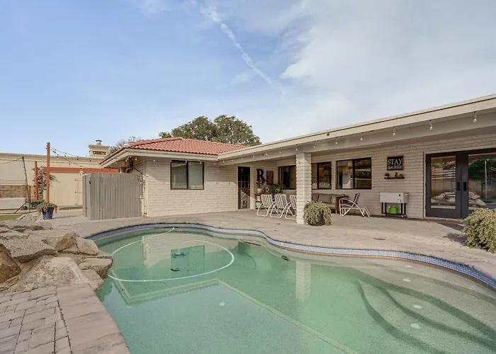 Luxurious Outdoor Oasis! Spacious Mesa Retreat