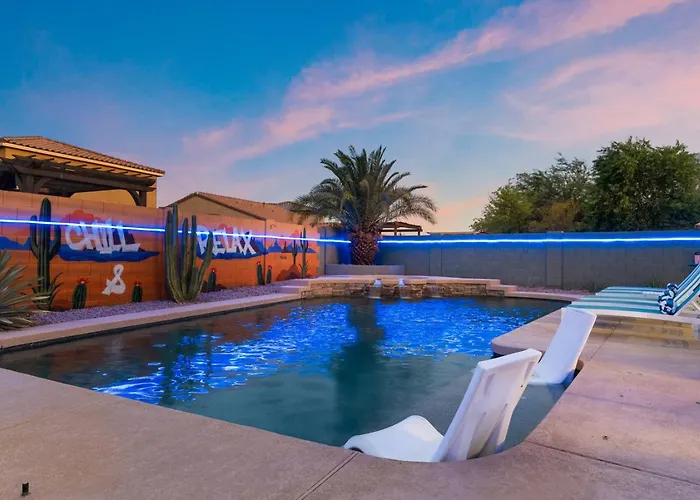 Chill And Relax Luxury Retreat With Pool Spa Game Room And Steam Room