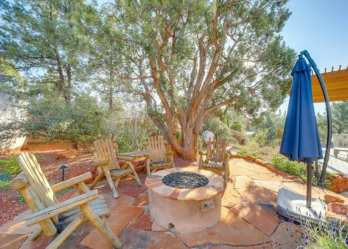 Walk To Trails! West Sedona Retreat W/ Deck & Yard