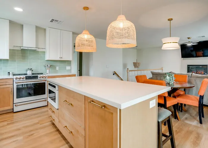 2 Mi To Dtwn: Gorgeous Gilbert Gem W/ Private Yard
