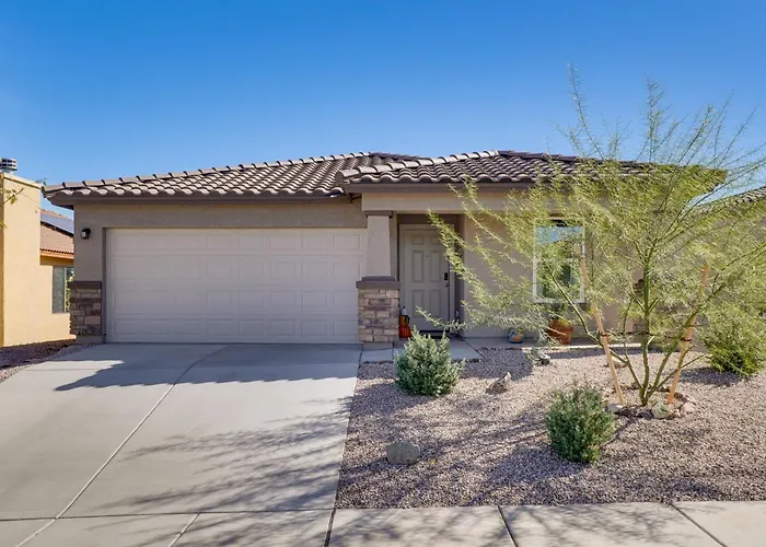 6 Mi To State Park: Newly Built Home In Benson!