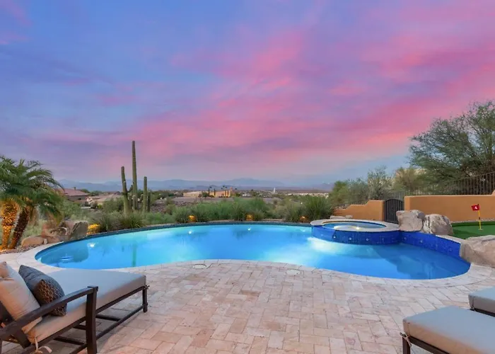 5Br, 3 Den Oasis With Pool, Hot Tub And Fountain Views