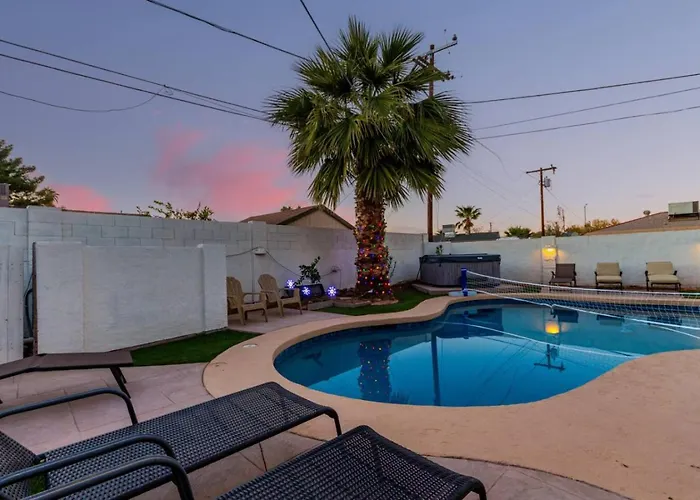 5Br Oasis With Heated Pool, Hot Tub And Bbq And More