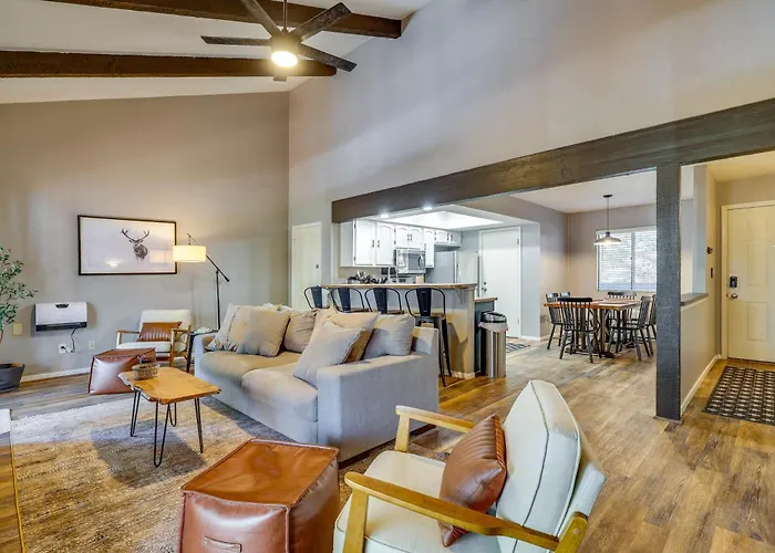 Luxe White Mountain Condo: Addt'L Rental On-Site