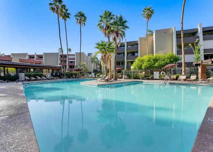 < 1 Mi To Old Town Scottsdale: Condo W/ Patio