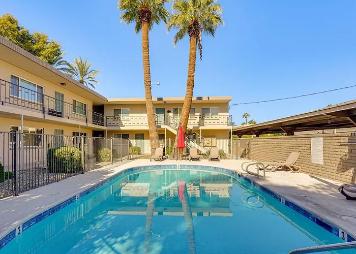 Summer-Ready Old Town Condo W/ Pool & Patio Access