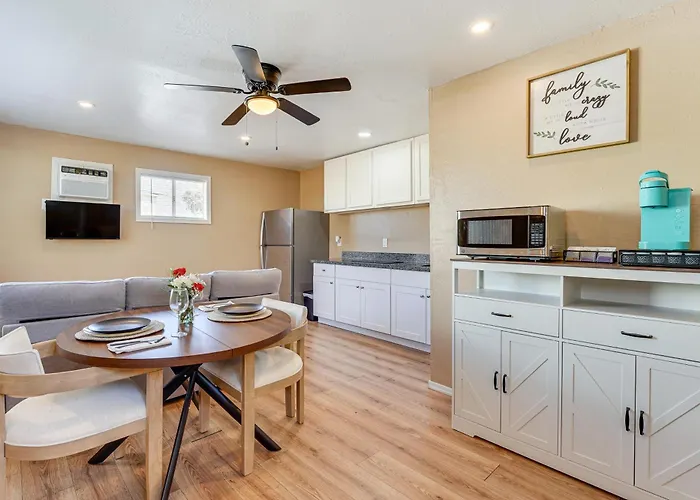 3 Mi To Lookout Mtn! Gem W/ Fire Pit + Fenced Yard