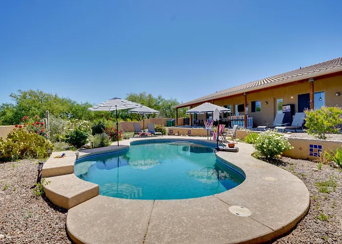 Cozy Mtn-View Vail Home W/ Pool & Hot Tub!