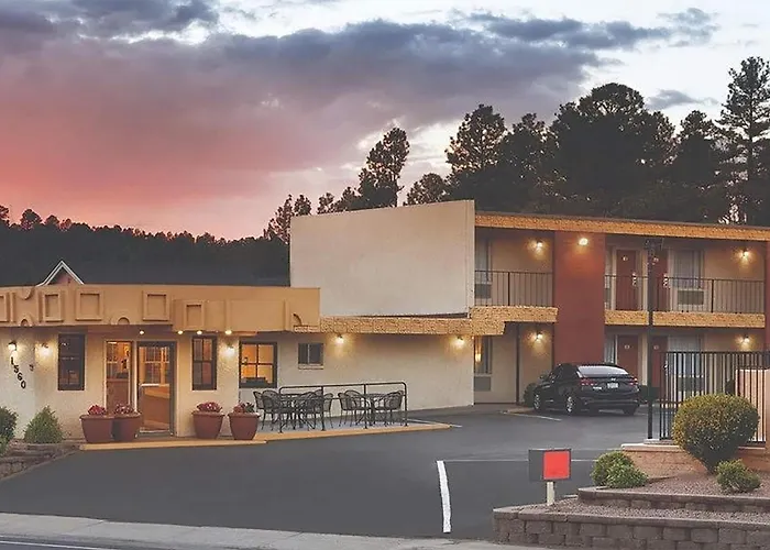 Kings House Motor Hotel, A Dazzler Select By Wyndham