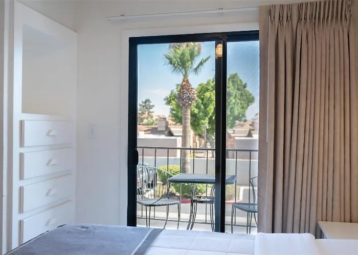 217 Fully Furnished 1Br Suite-Outdoor Pool