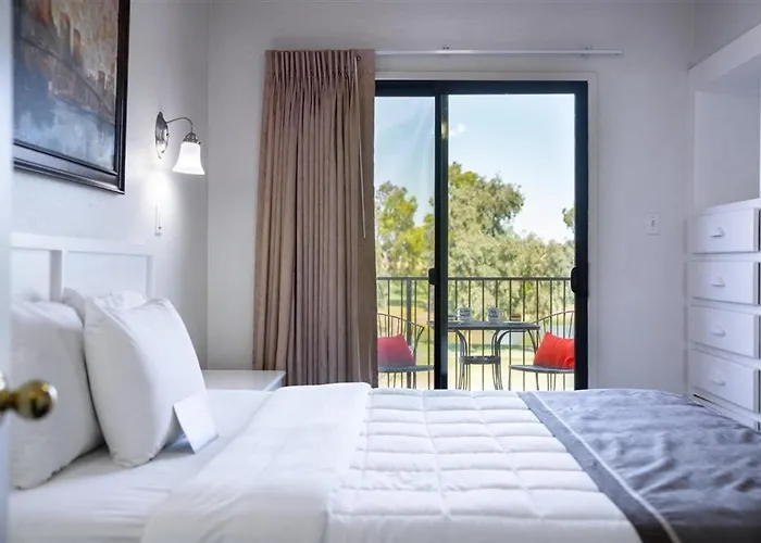 237- Fully Furnished, Wifi Included