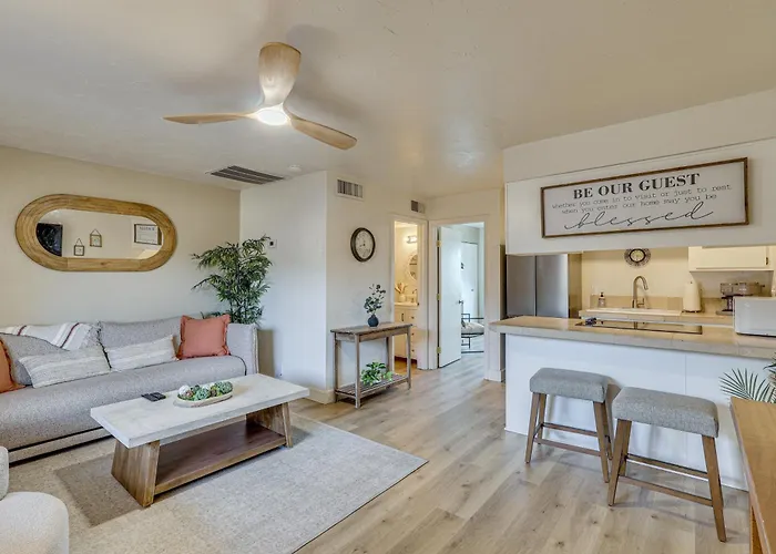 Newly Renovated Condo W/ Pool In Lake Havasu City!