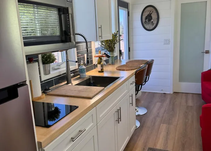Horseshoe Tiny Home