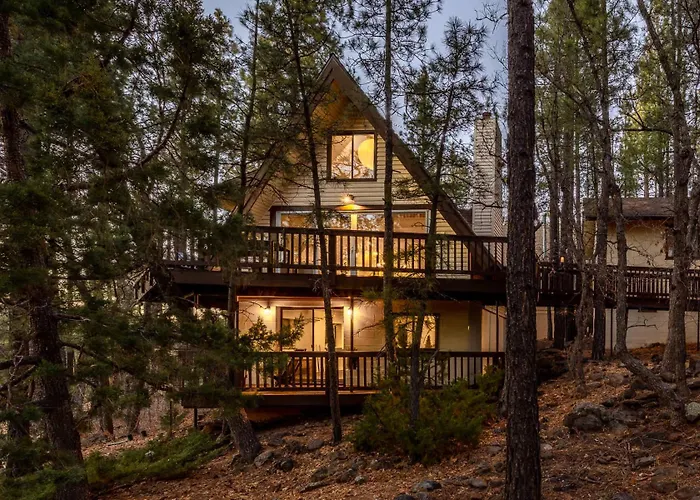 Cozy 3BR A-Frame Lake Views Family Friendly