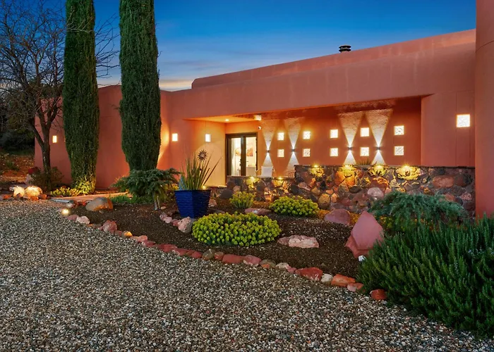 Lux Family Serenity, Hot Tub, King Suites, Trails, Views