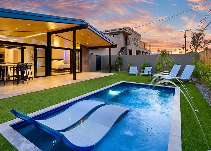 Modern Home Near Old Town With Pool 4Bd & Cornhole