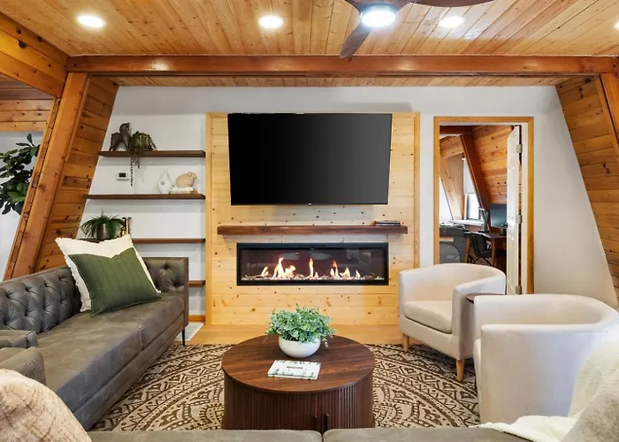 Mighty Moose, Epic Game Lodge Near Grand Canyon Sleeps 10