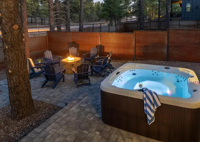 Luxe Mountain Escape Hot Tub & Pool Table