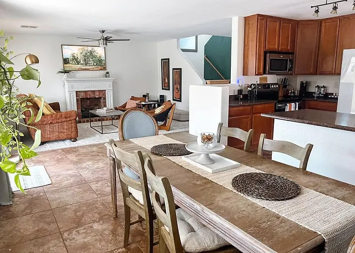 Family Home: Game Room + Yard Near Spring Training