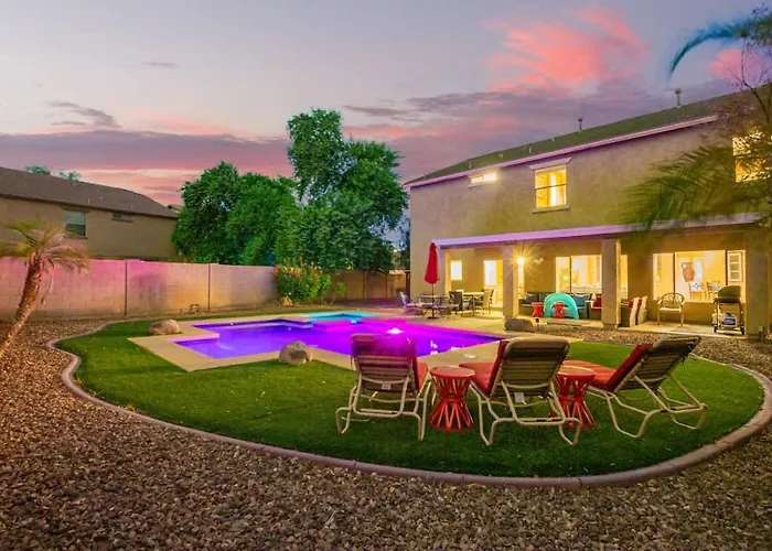 Spacious 6Br Oasis With Pool Hot Tub And Game Room