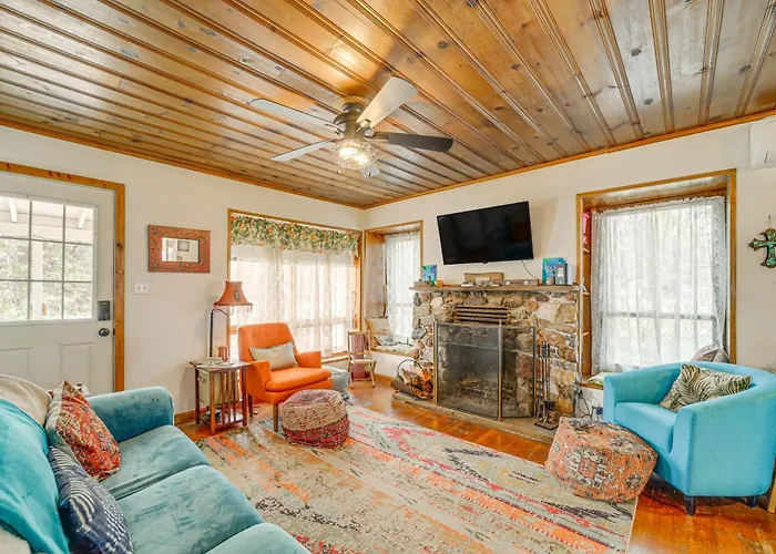 Payson Pines & Porch Vibes: Cool High Country Base