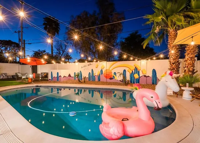 5 Mins Old Town!Heated Pool!Minigolf!Bbq!Firepit