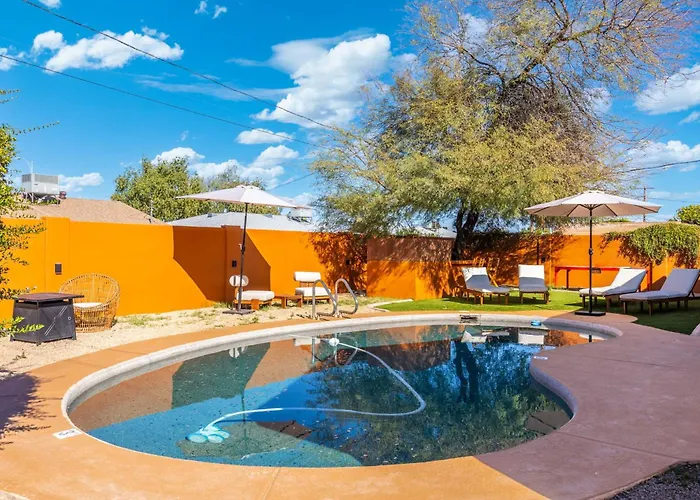 Stylish 6Br Home Pool Sleeps 12 Near Old Town