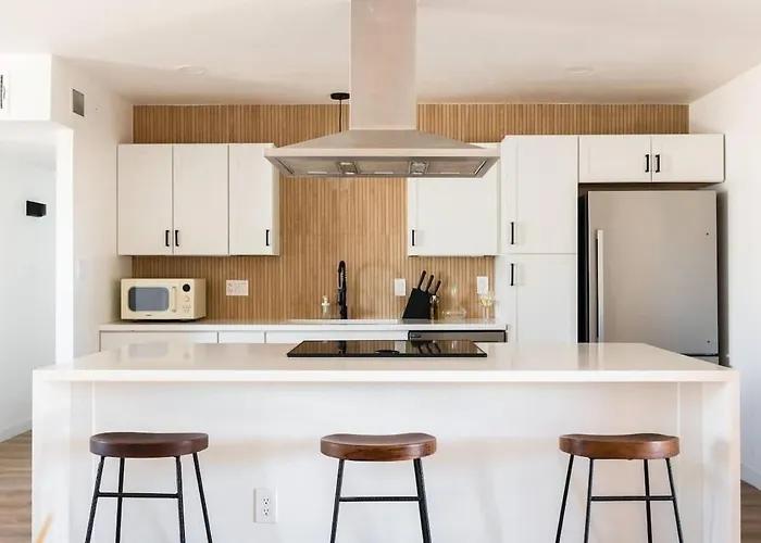 Renovated Retreat Old Town Scottsdale Sleeps 6