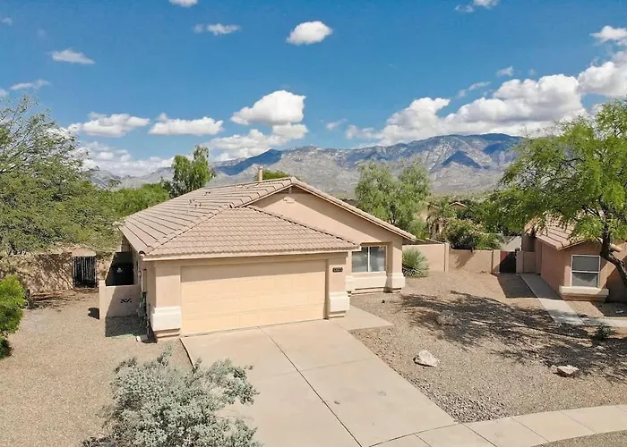 4 Bedroom Retreat In The Heart Of Oro Valley