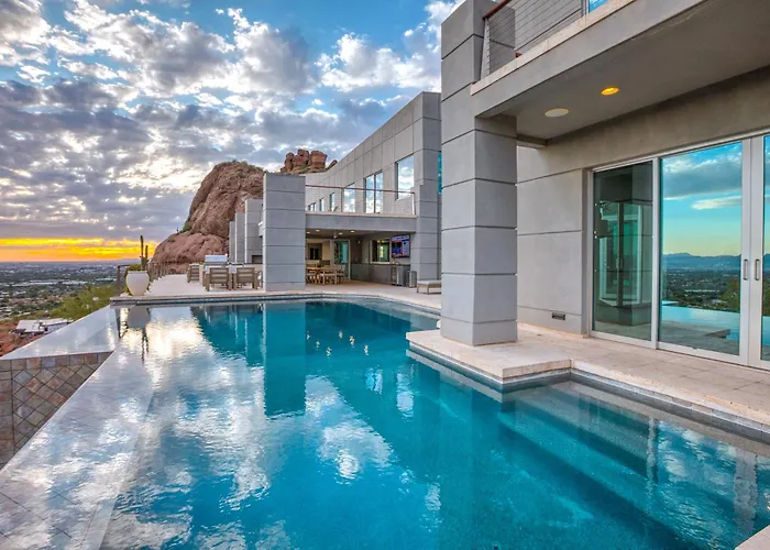 13,000Sqf Camelback Mansion - Views, Pool, Theater