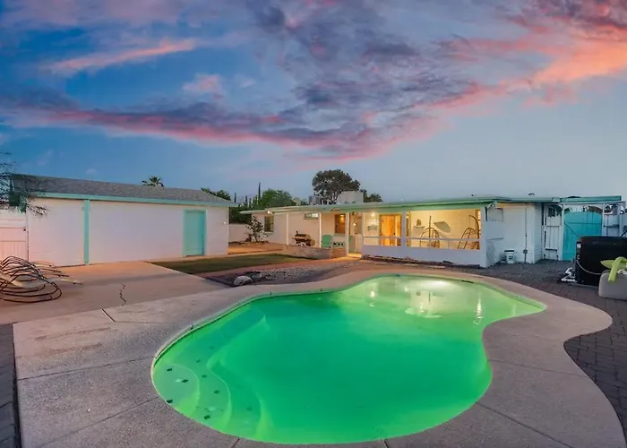 Relaxing 4Br With Pool Game Room & Bbq Fun