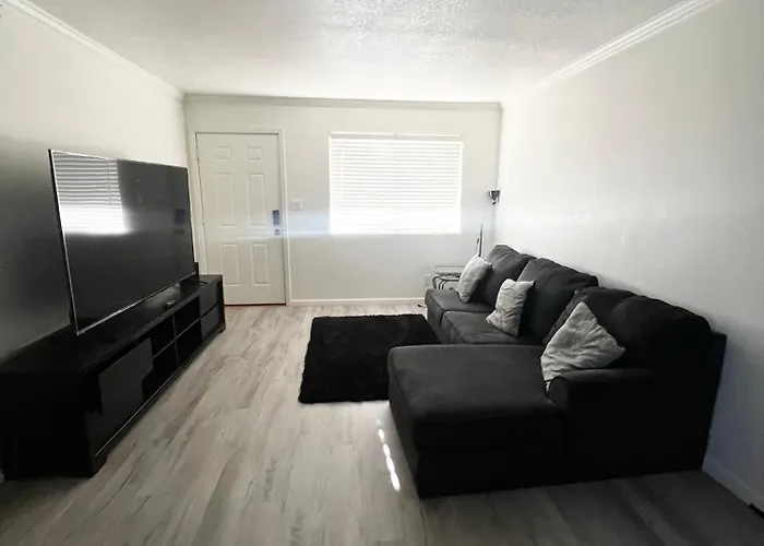 Renovated Downtown Phoenix Condo