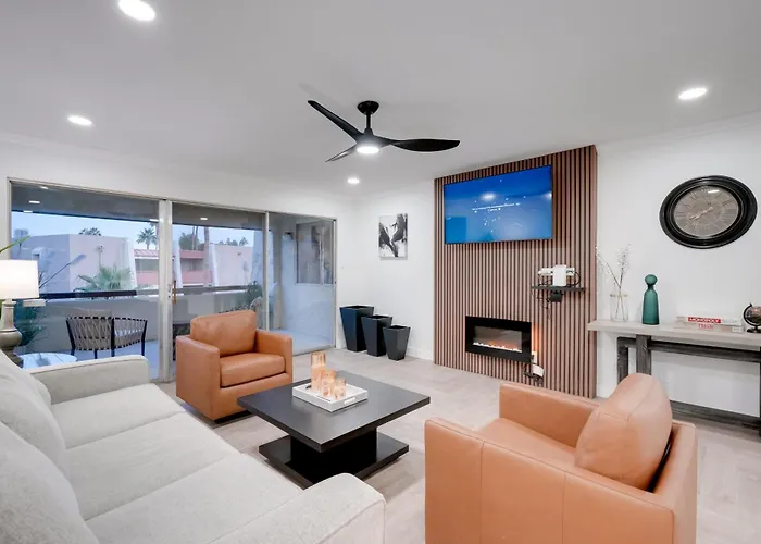 Old Town Oasis! Modern Unit W/ Resort-Style Pool
