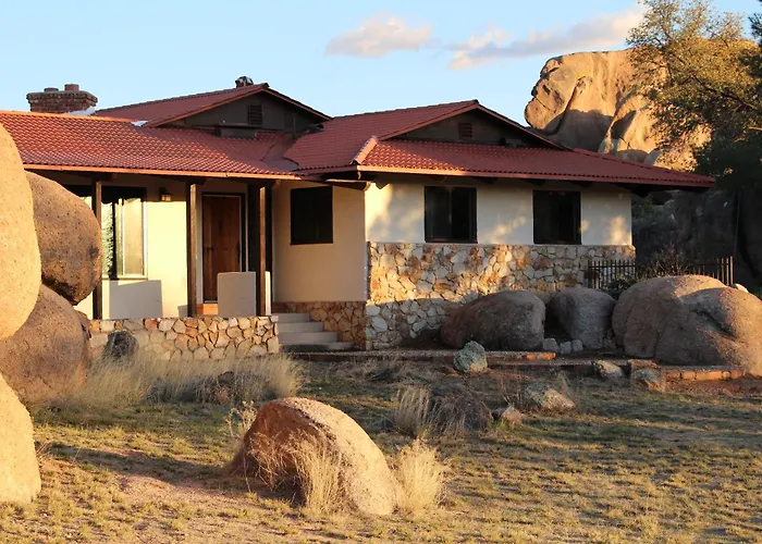 Dipeso House