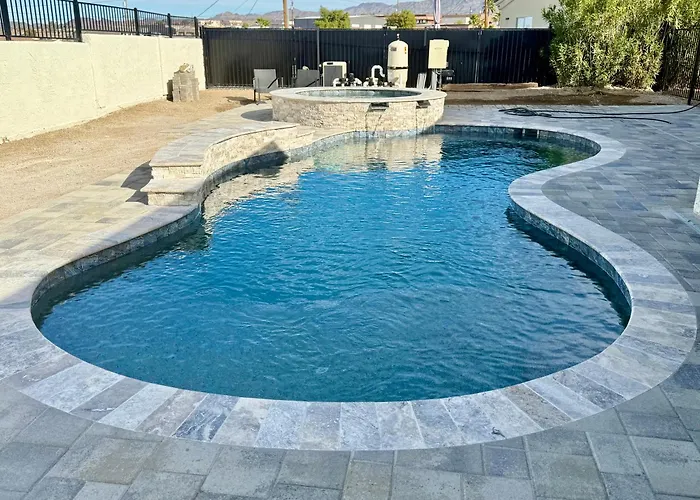 Peaceful Desert Villa Amazing View, Pool, Spa