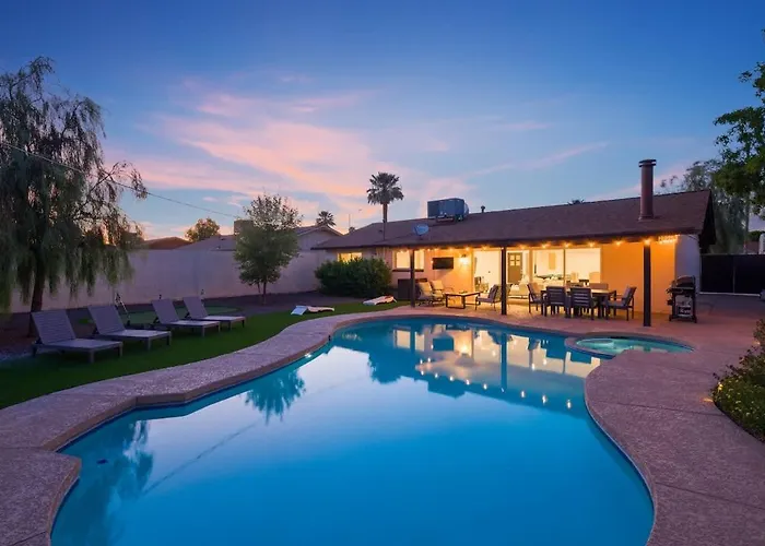 Sunkiss - Pool, Spa & Mini Golf - Mins To Old Town