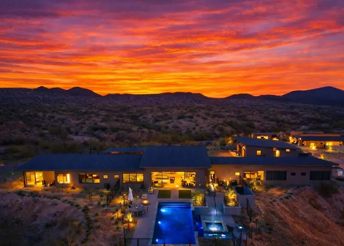Paradise Canyon-Infinity Pool-Mnt Views-Estate 3