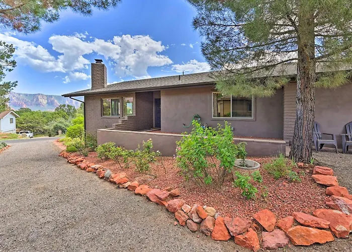 Patio & Panoramic Desert Views: Sedona Getaway!