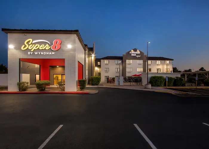 Super 8 By Wyndham Mesa Gilbert