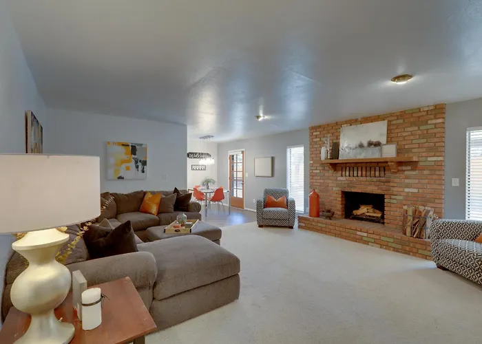 Country Club Home 18 Mi To Arizona Snowbowl!