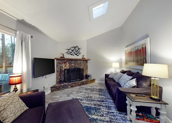 Cozy Mountain Townhome