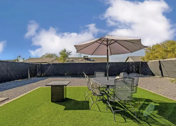 Affordable Modern Home Near Airport! Private Az