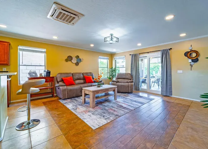 Spacious 4Br Retreat Htd Pool Wifi
