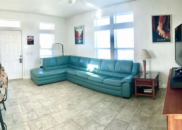Rustic Cottage Rental In Lake Powell, Arizona, Perfect For A Weekend Getaway