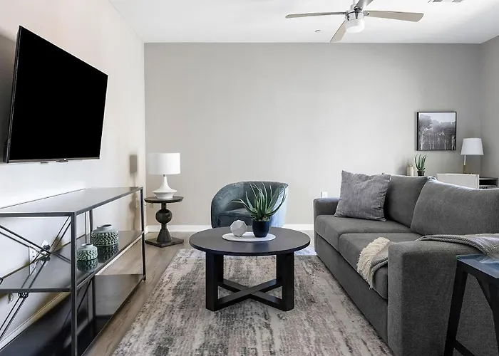 Landing Chic 1Bd Pool Gym