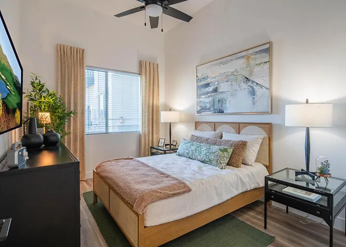 Rooftop Deck, Heated Pool Nearby Golf & Sun Stay