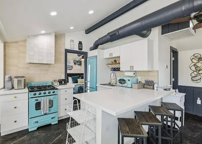 Downtown Phoenix Modern Retreat B Walkable