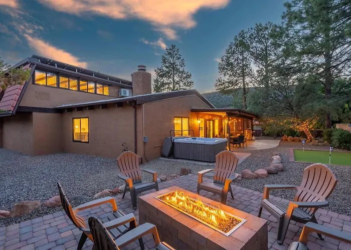 Close To Trails With Hot Tub Putting Green Fire Pit